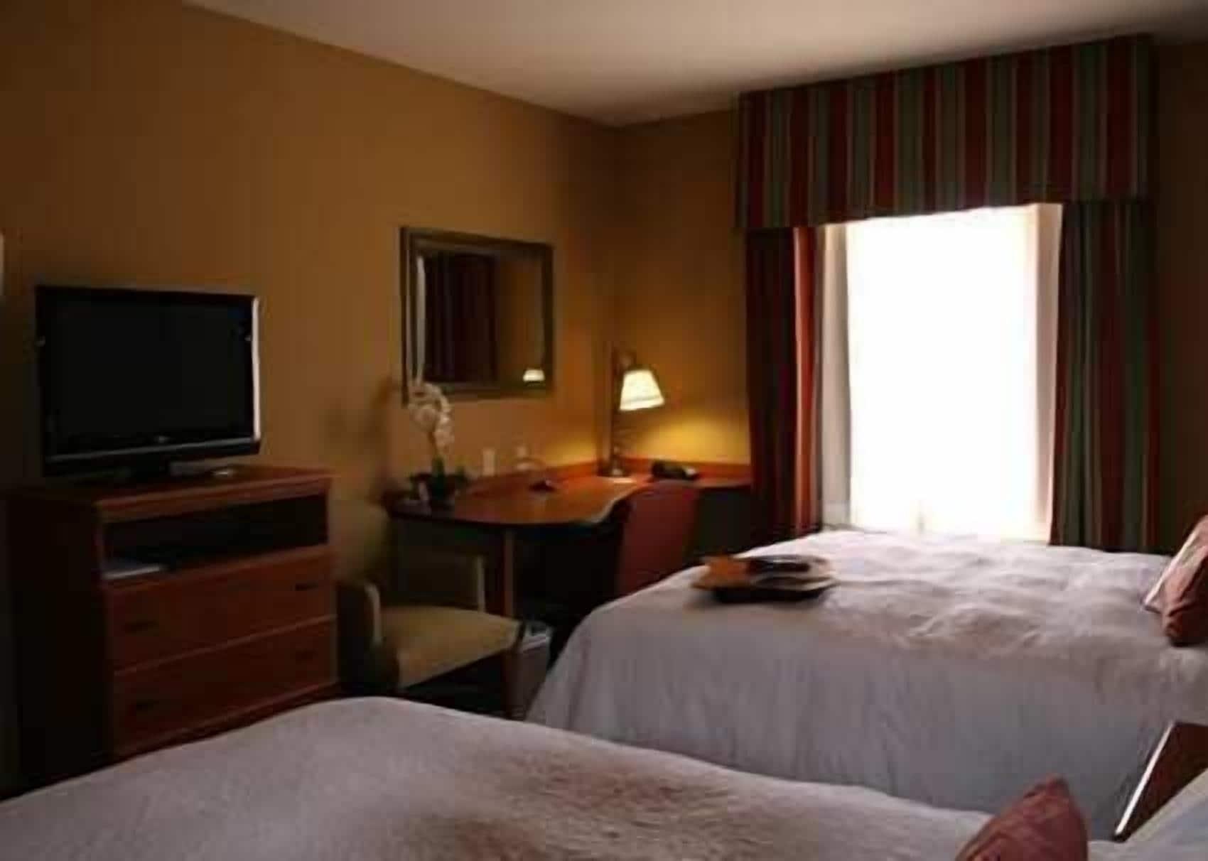 Hampton Inn Garden City Dış mekan fotoğraf